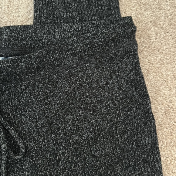 Old navy stretchy joggers size Large - Picture 3 of 7
